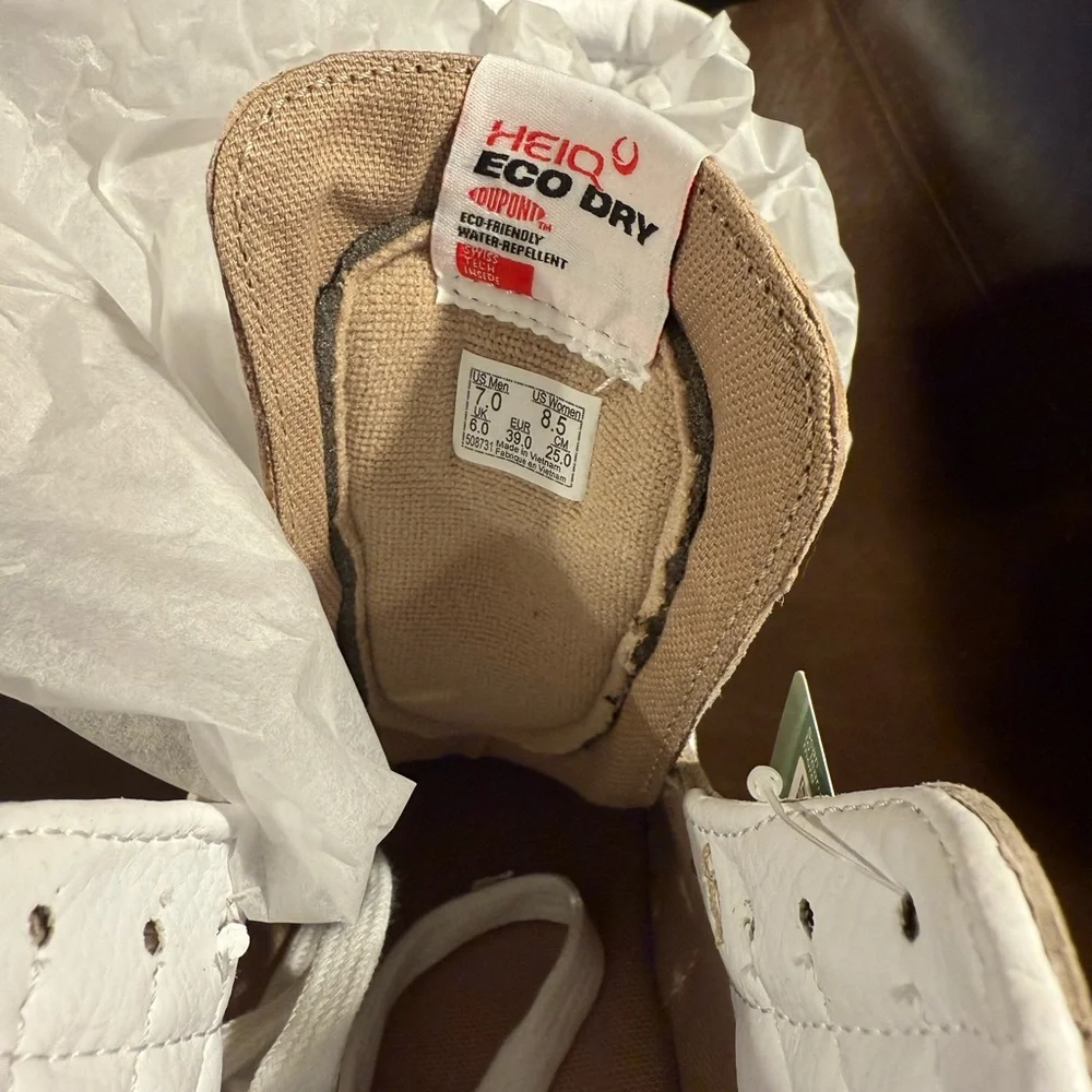 Vans - Picture 4 of 6